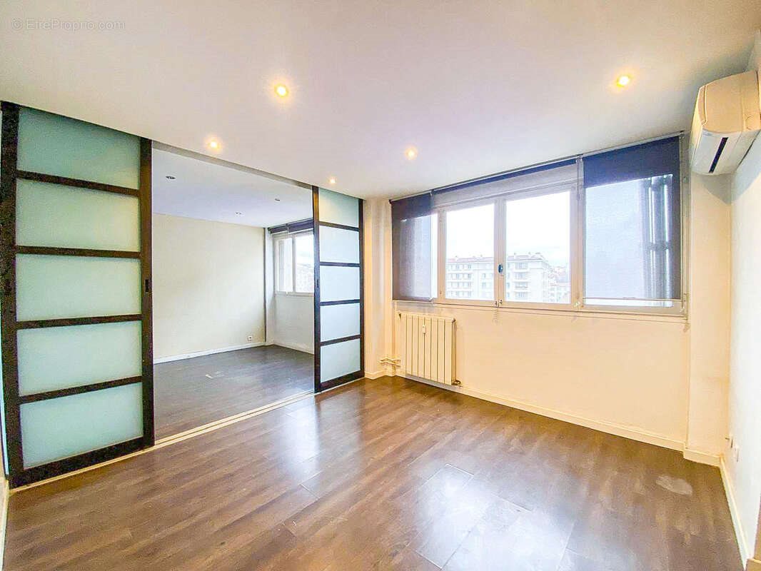 Appartement à vendre, 52m², Toulon