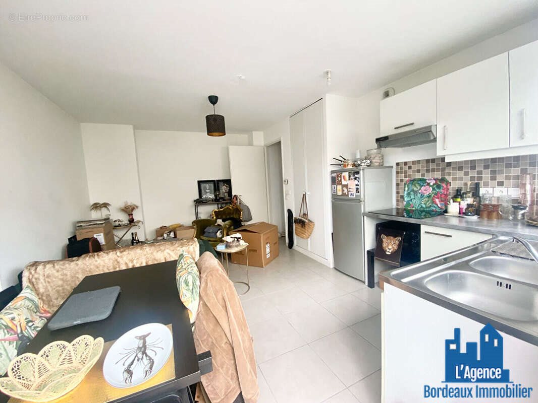 Appartement à vendre, 43m², Bordeaux