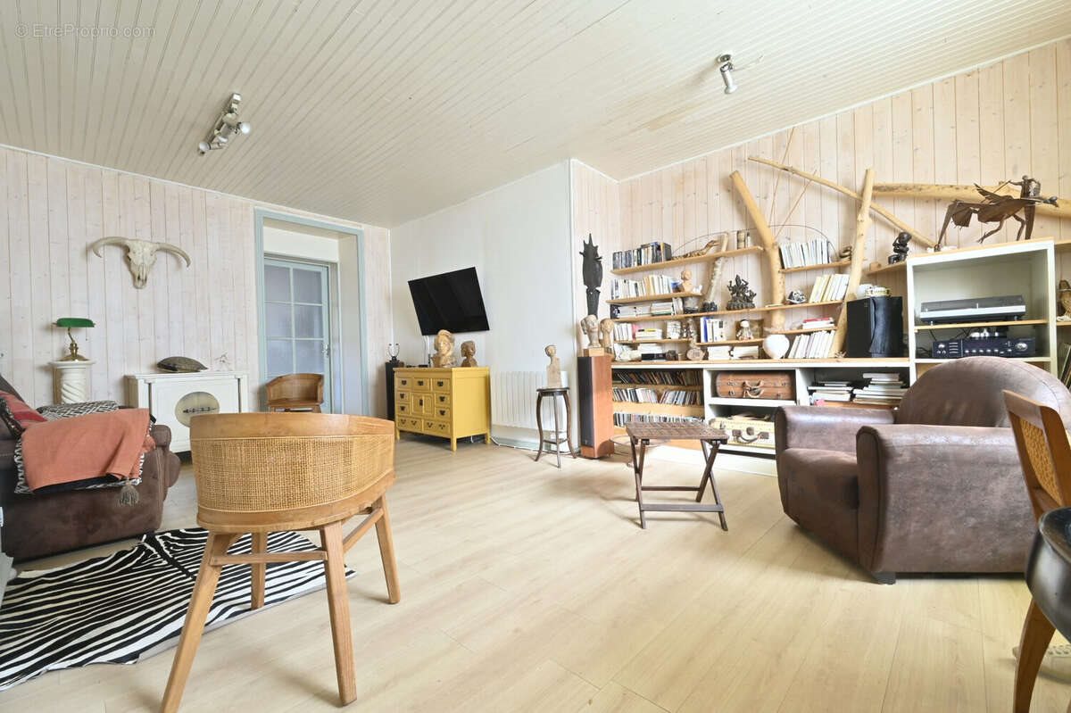 Appartement à vendre, 207m², Saint-Jean-d'Angély