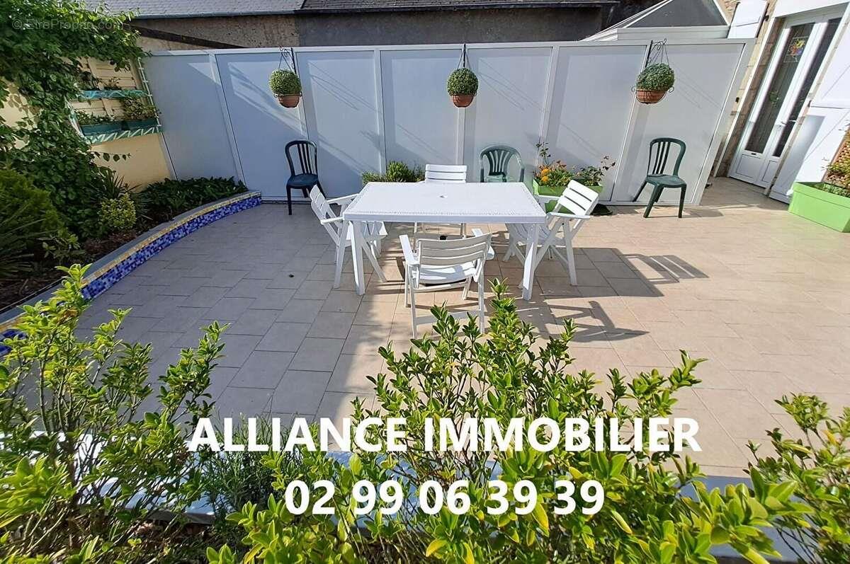 Appartement à vendre, 162m², Montauban-de-Bretagne
