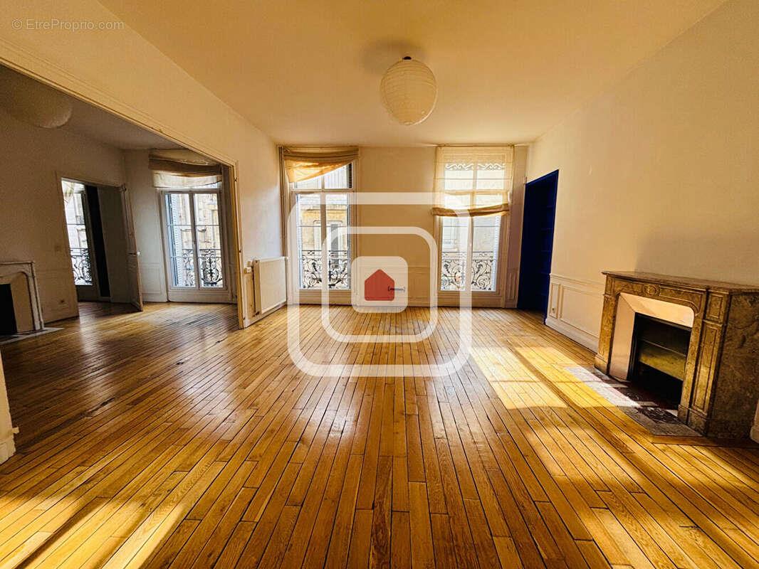 Appartement à vendre, 159m², Reims
