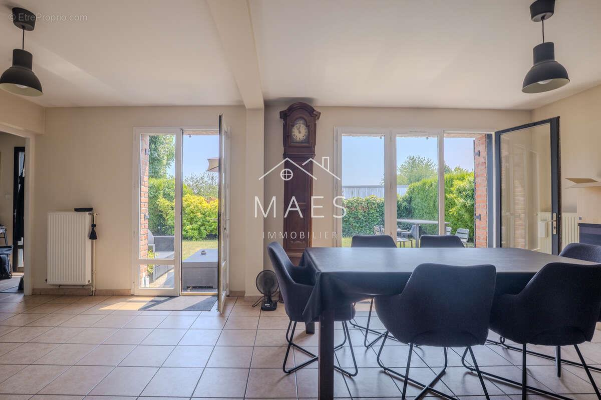 Maison à vendre, 133m², Capinghem