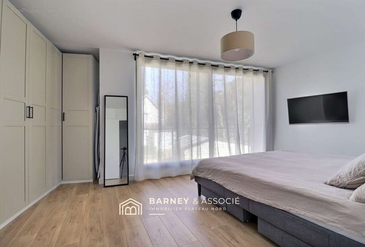 Maison à vendre, 220m², Mont-Saint-Aignan