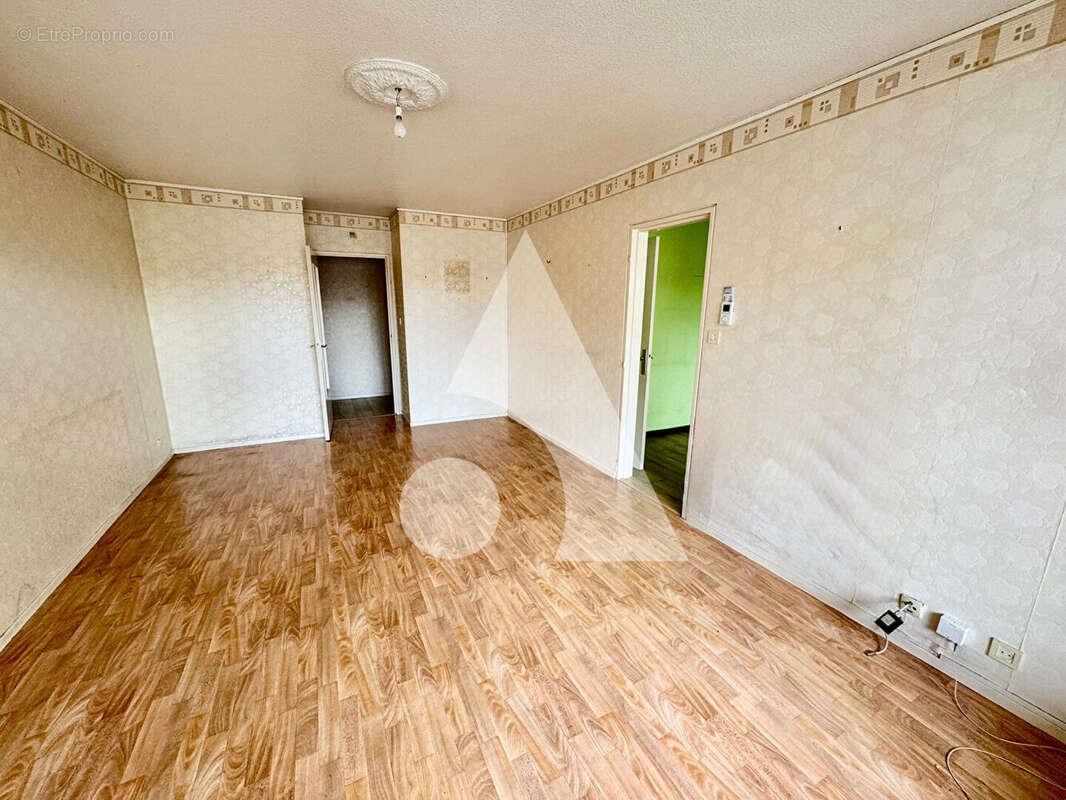 Appartement à vendre, 79m², Neufchâteau