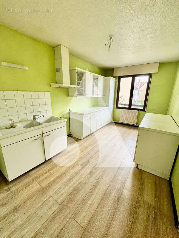 Appartement à vendre, 79m², Neufchâteau