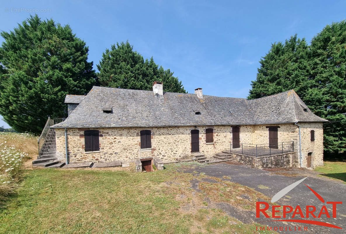 Maison à vendre, 142m², Beyssac