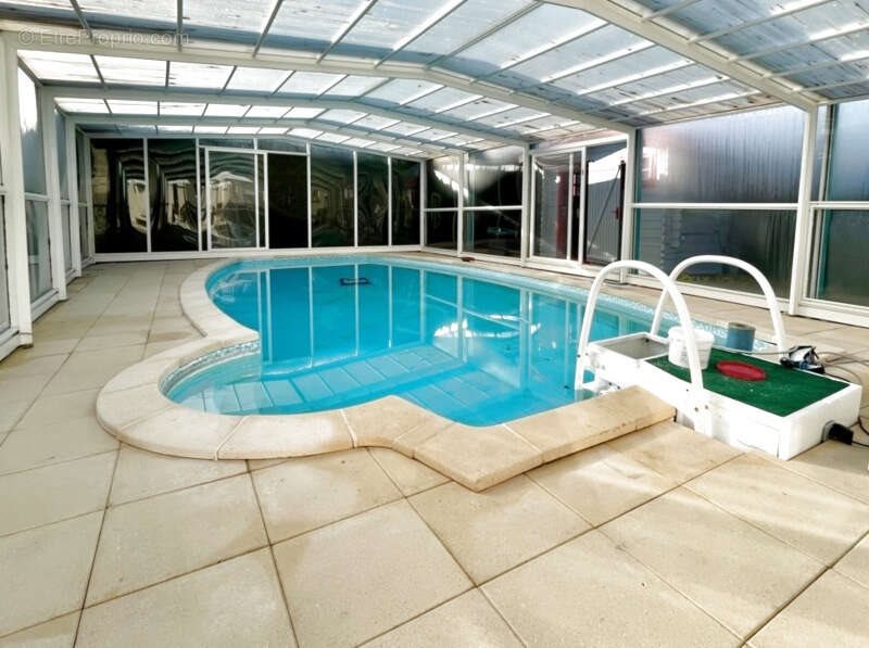 Maison à vendre, 180m², Saint-Etienne-lès-Remiremont