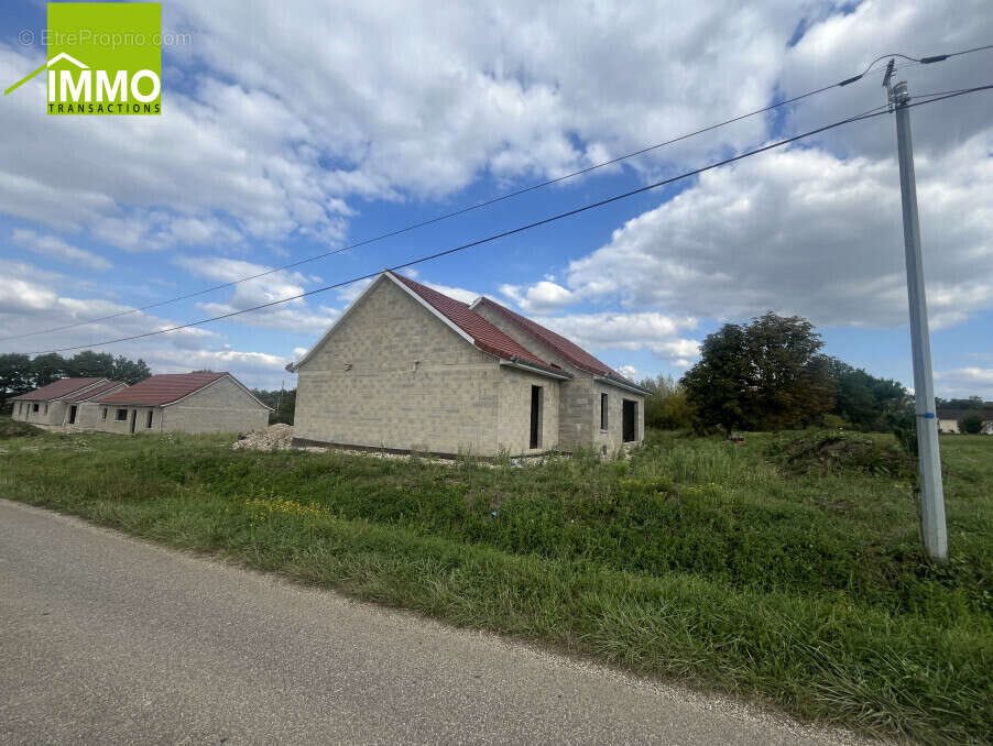 Maison à vendre, 126m², Dampierre-en-Bresse