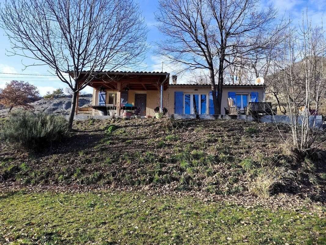 Maison à vendre, 90m², Saint-Benoît