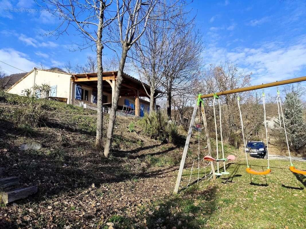 Maison à vendre, 90m², Saint-Benoît