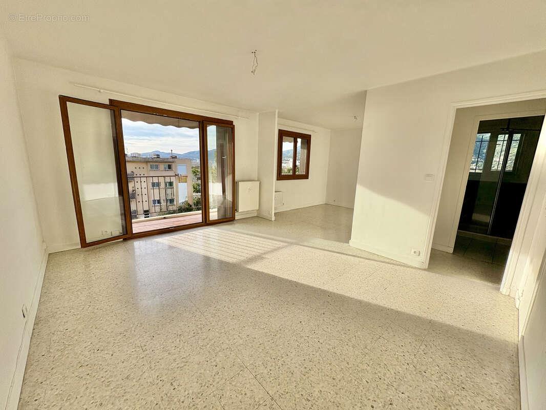Appartement à vendre, 68m², Toulon