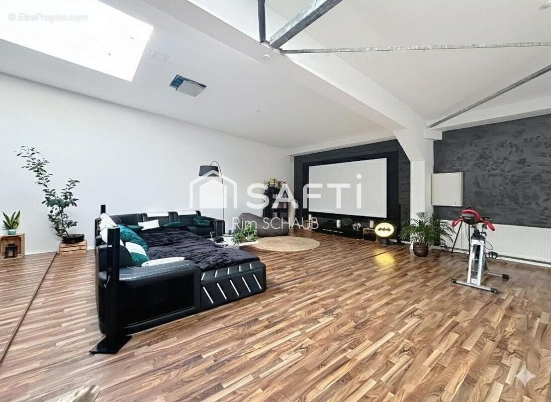 Appartement à vendre, 200m², Hégenheim