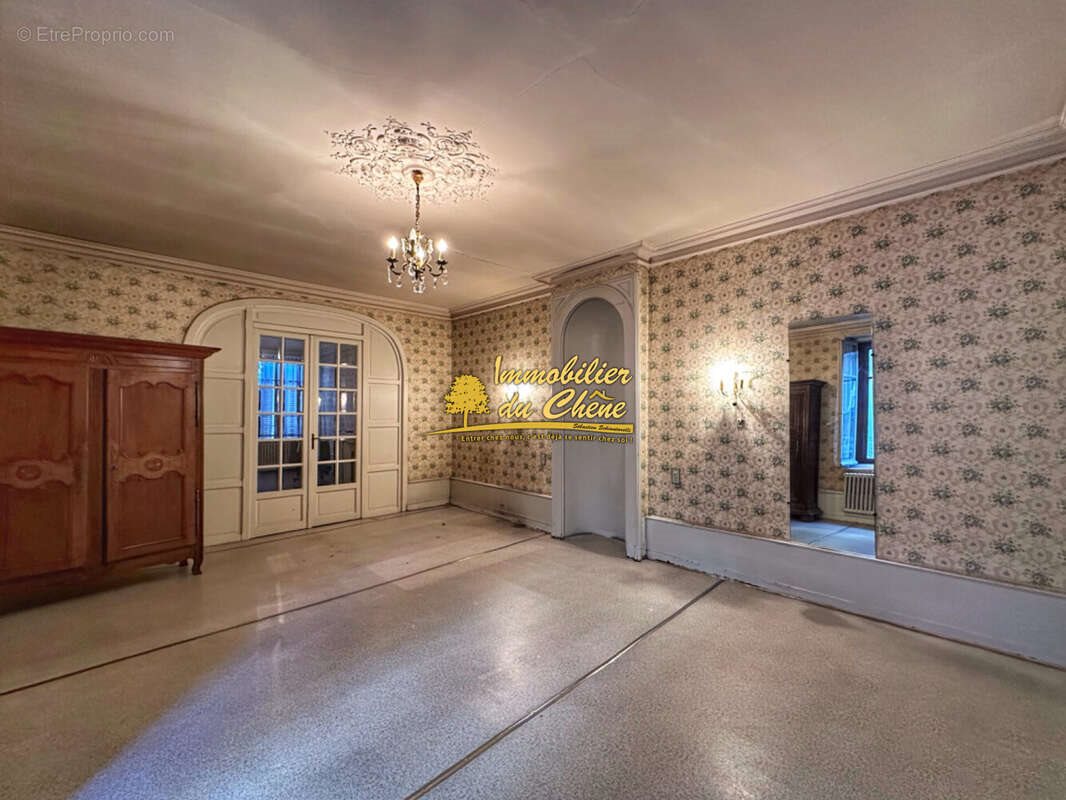 Appartement à vendre, 450m², Lure