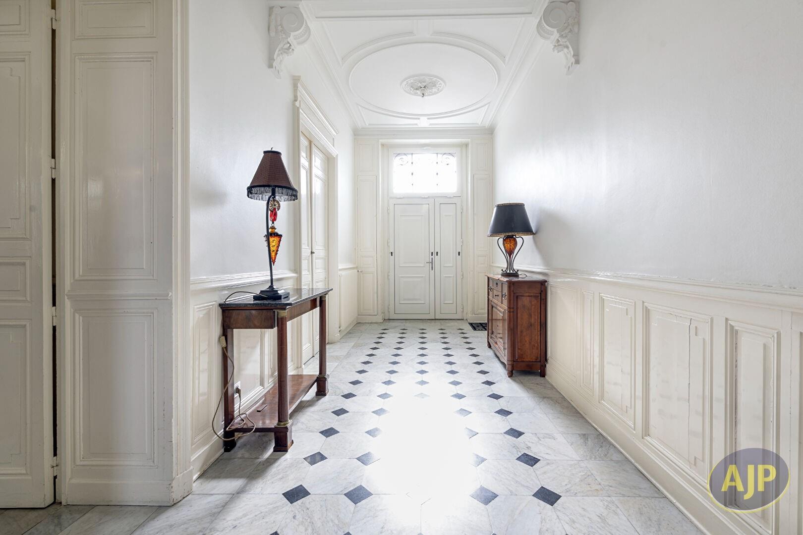 Maison à vendre, 400m², Nantes