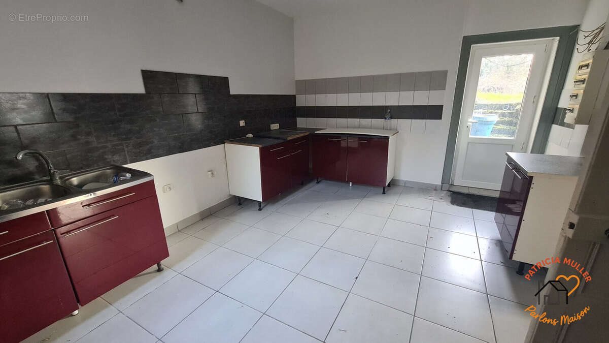 Maison à vendre, 169m², Nouzonville