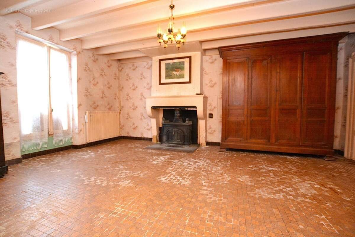 Maison à vendre, 185m², Gensac