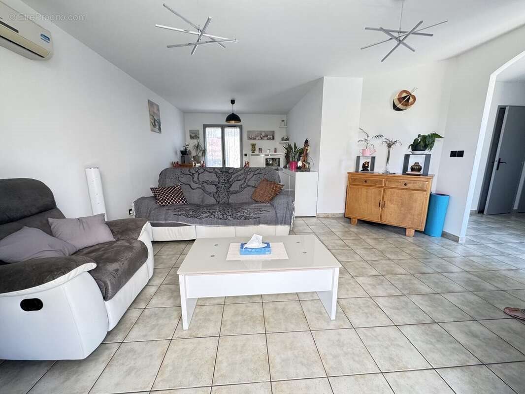 Maison à vendre, 107m², Prémilhat