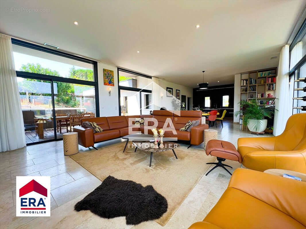 Maison à vendre, 170m², Mazan