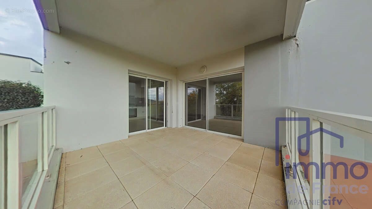 Appartement à vendre, 88m², Saint-Genest-Lerpt