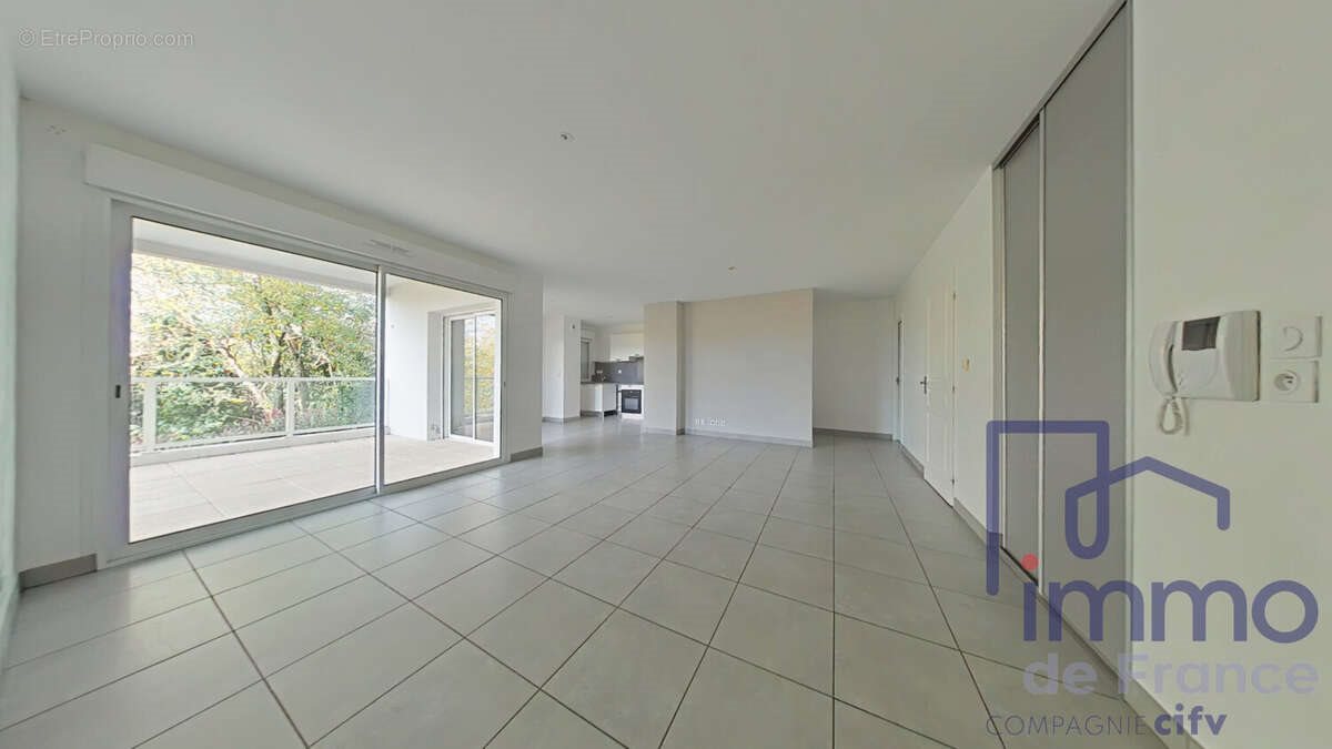 Appartement à vendre, 88m², Saint-Genest-Lerpt