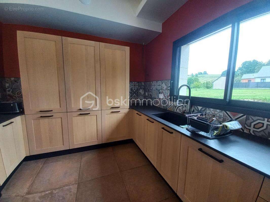 Maison à vendre, 220m², Loucrup