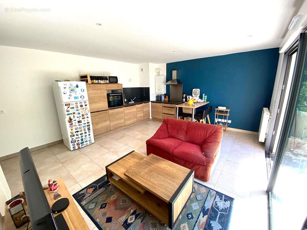 Appartement à vendre, 63m², Eyguières
