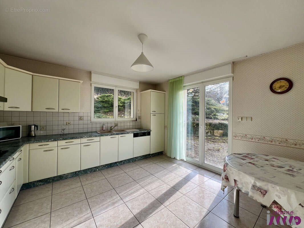 Maison à vendre, 190m², Dambenois