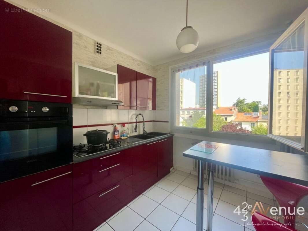 Appartement à vendre, 68m², Saint-Etienne