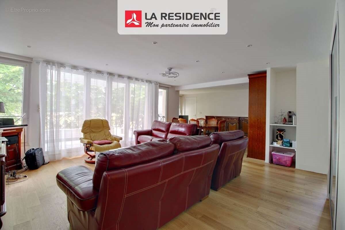 Appartement à vendre, 111m², Cergy