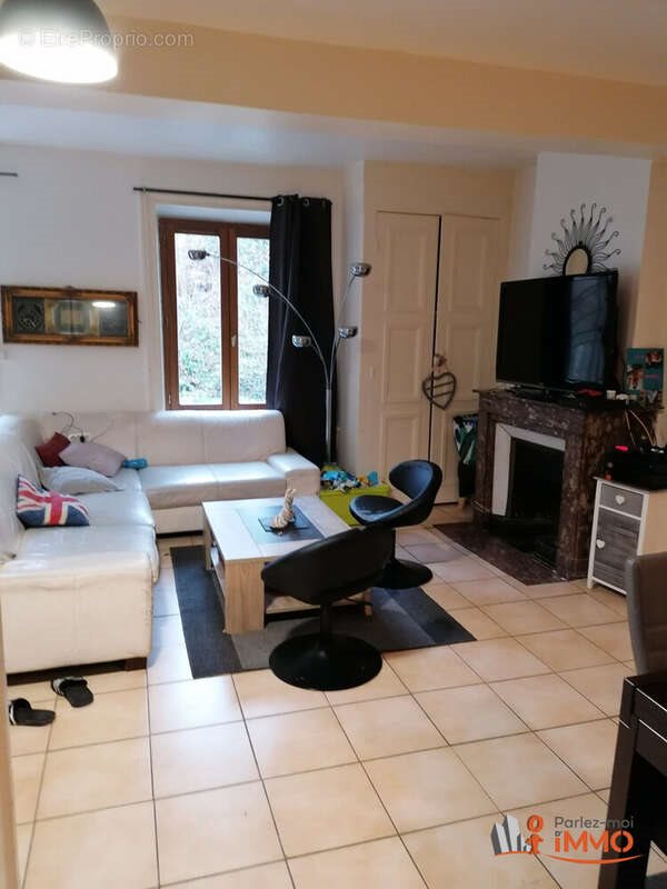 Appartement à vendre, 104m², Thizy