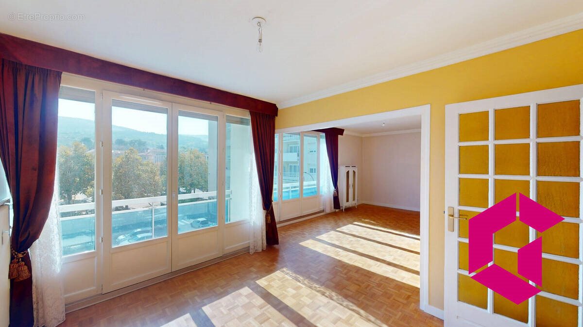 Appartement à vendre, 101m², Le Chambon-Feugerolles