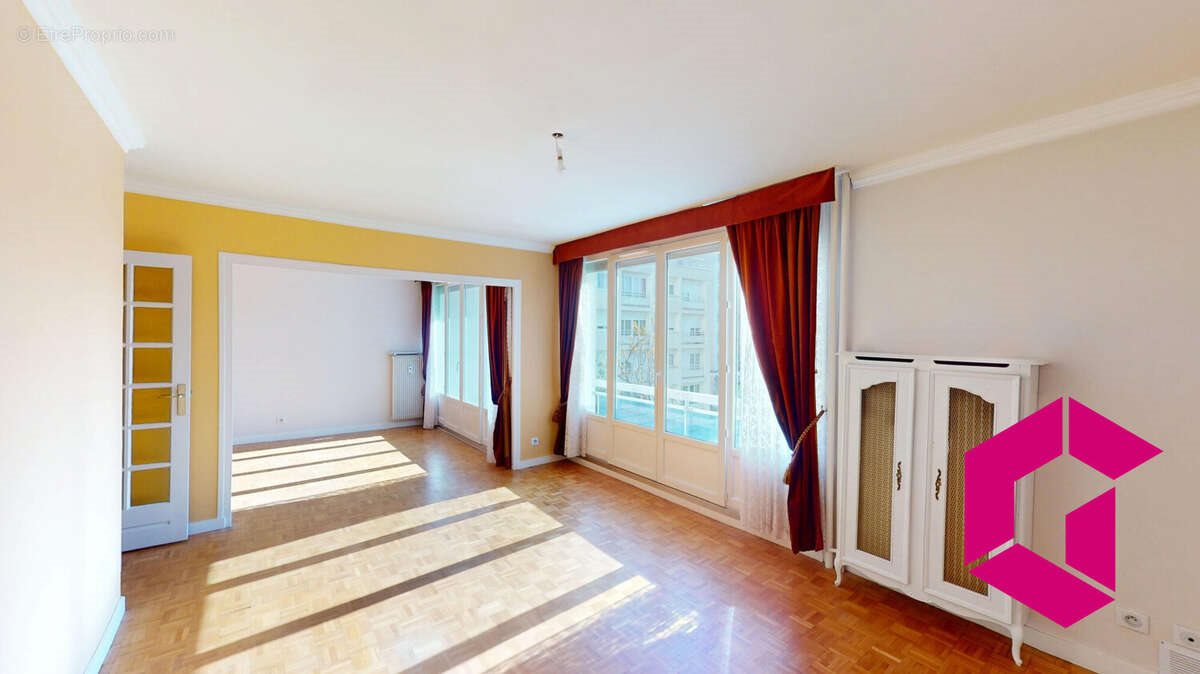 Appartement à vendre, 101m², Le Chambon-Feugerolles