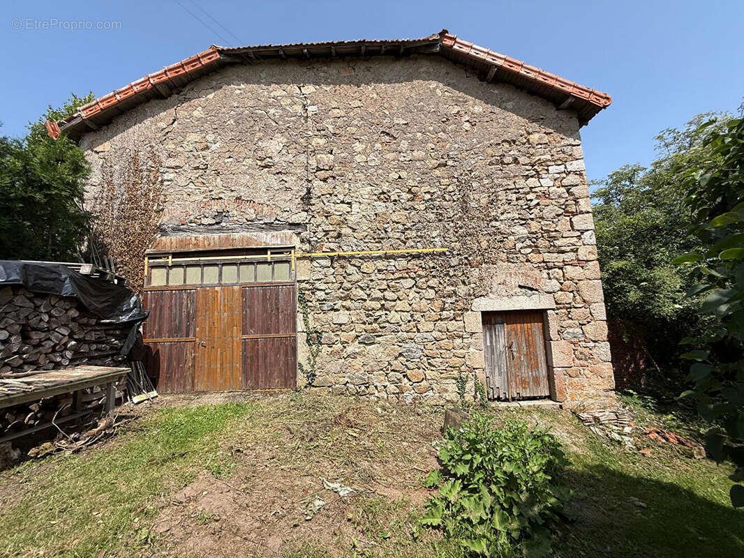 Maison à vendre, 140m², Ambierle