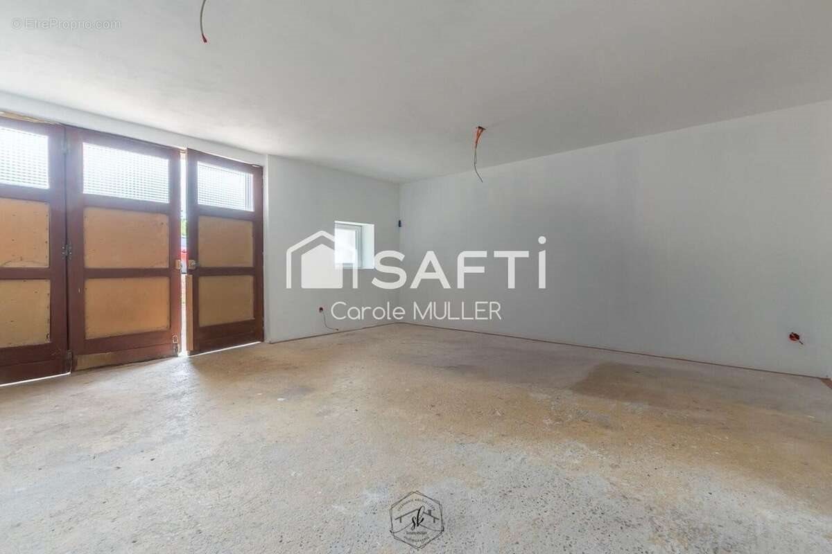 Maison à vendre, 162m², Rustroff