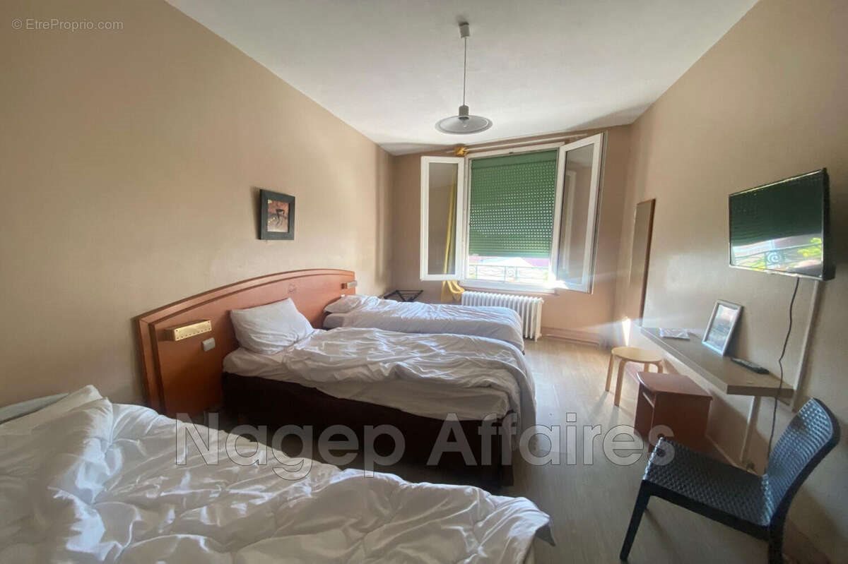 Appartement à vendre, 832m², Varennes-sur-Allier