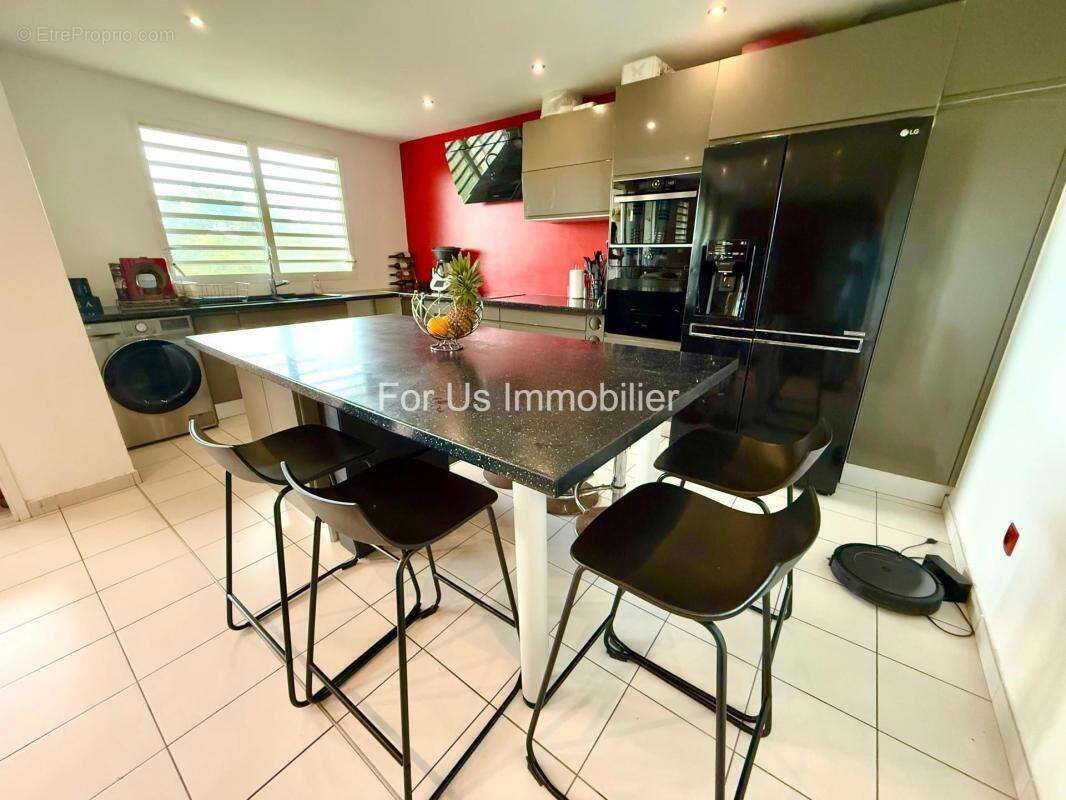 Appartement à vendre, 66m², Petit-Bourg