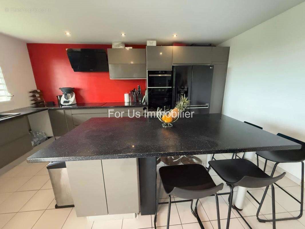 Appartement à vendre, 66m², Petit-Bourg