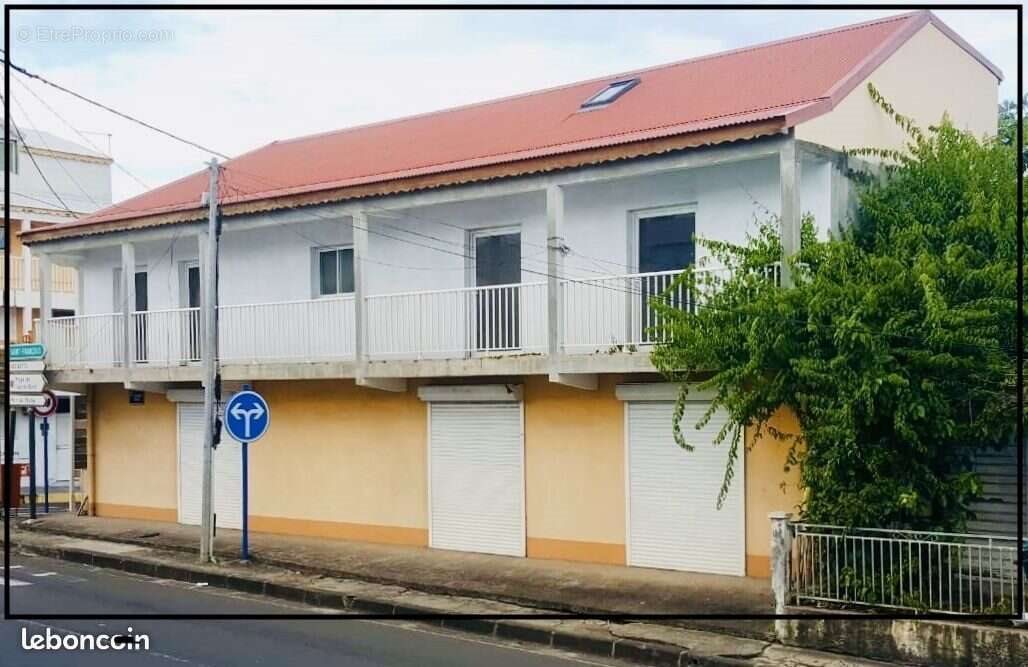 Appartement à vendre, 222m², Petit-Bourg