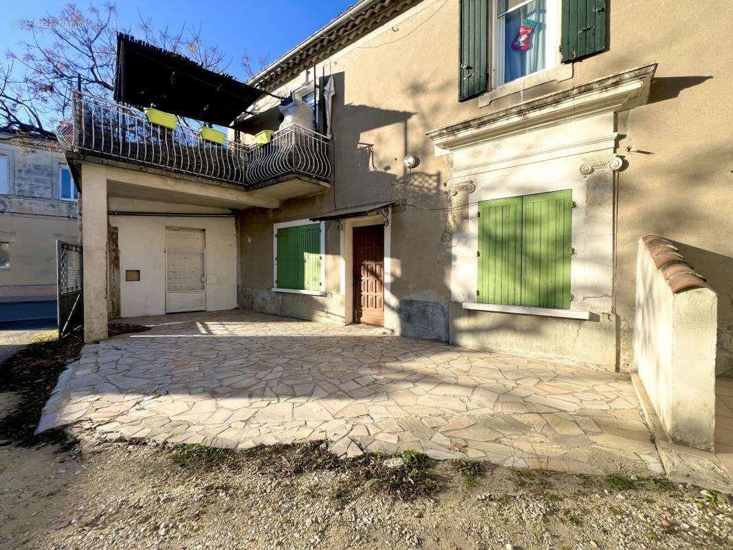 Appartement à vendre, 61m², Redessan