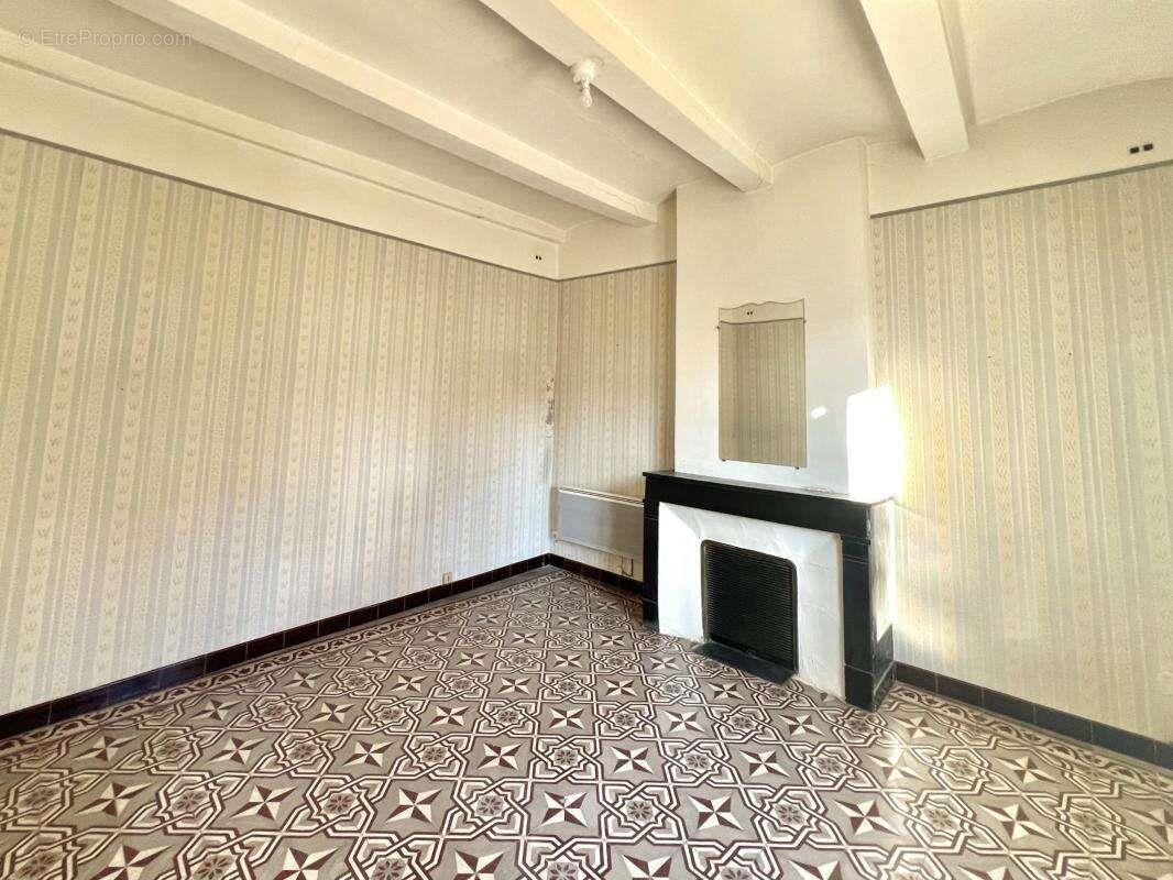 Appartement à vendre, 61m², Redessan