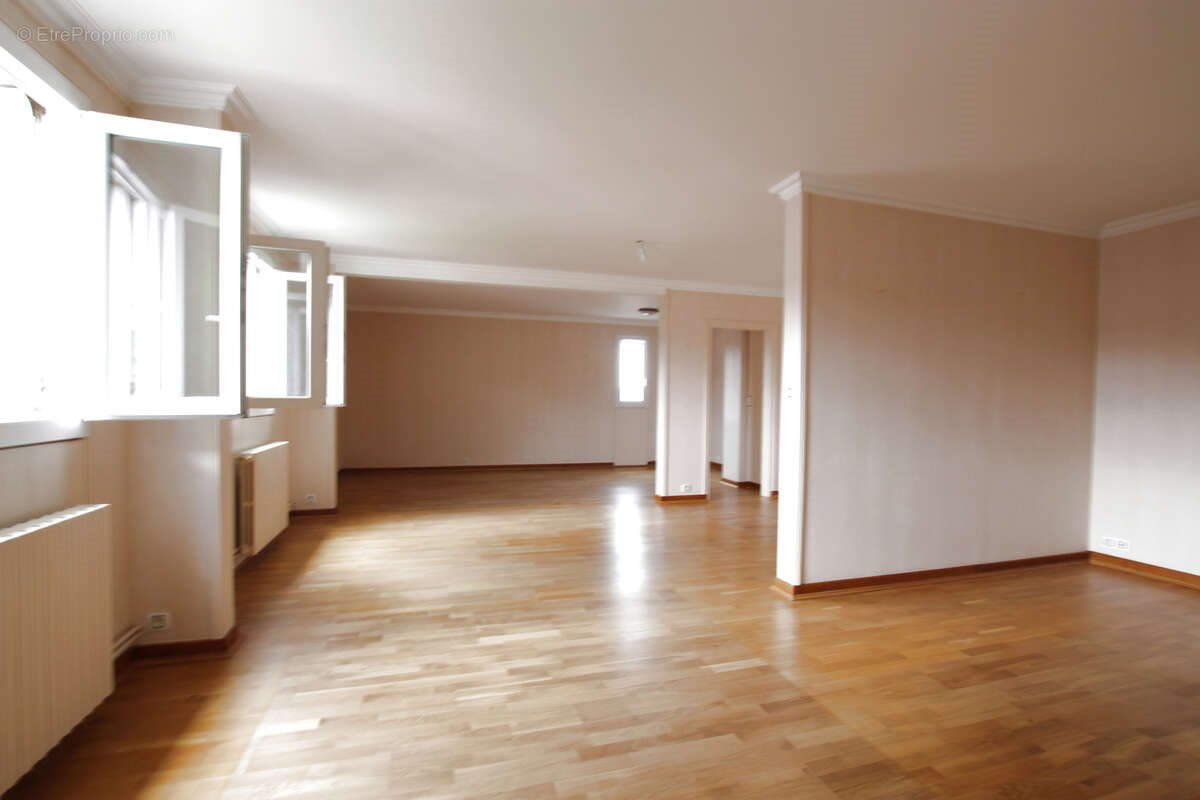 Appartement à vendre, 146m², Autun