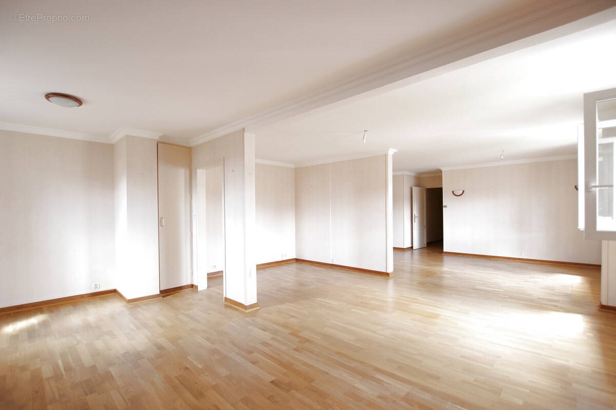 Appartement à vendre, 146m², Autun