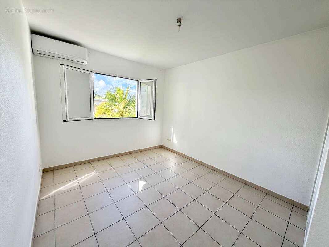 Appartement à vendre, 40m², Petit-Bourg