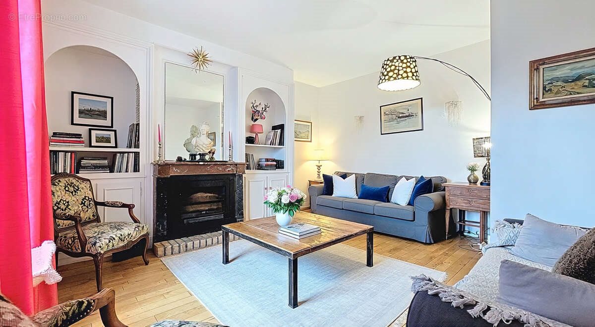 Maison à vendre, 284m², Gleizé