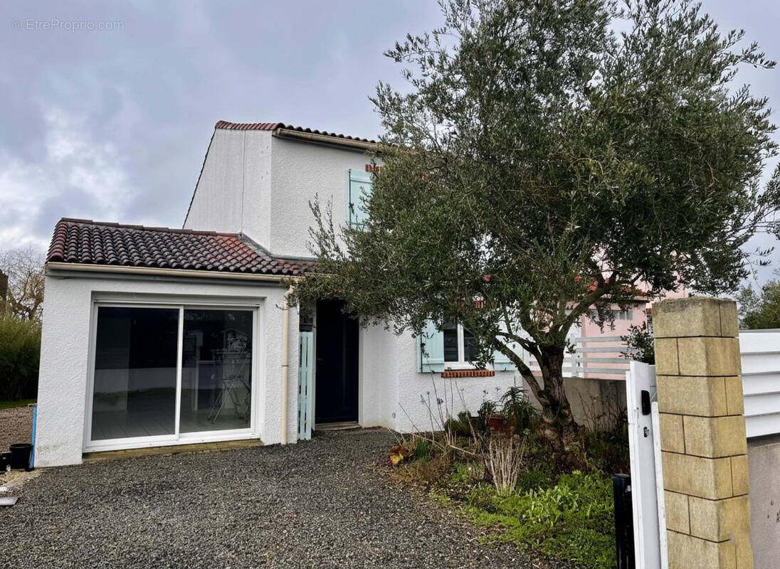 Maison à vendre, 103m², Sainte-Pazanne