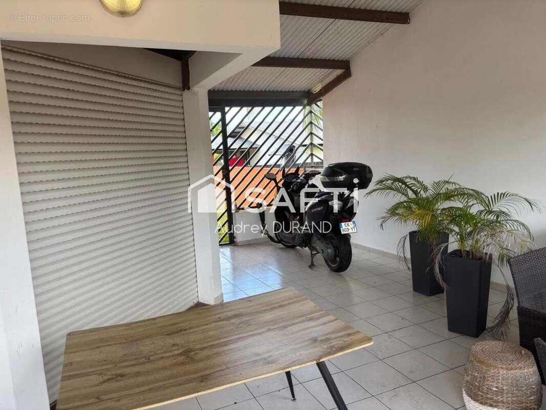 Maison à vendre, 187m², Saint-Laurent-du-Maroni