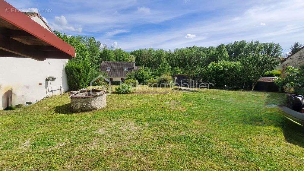 Maison à vendre, 245m², Everly