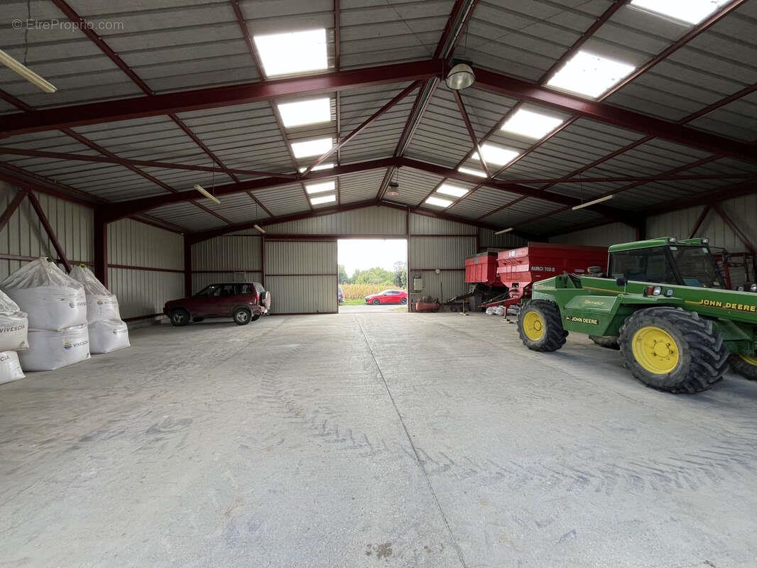 Appartement à vendre, 650m², Marolles