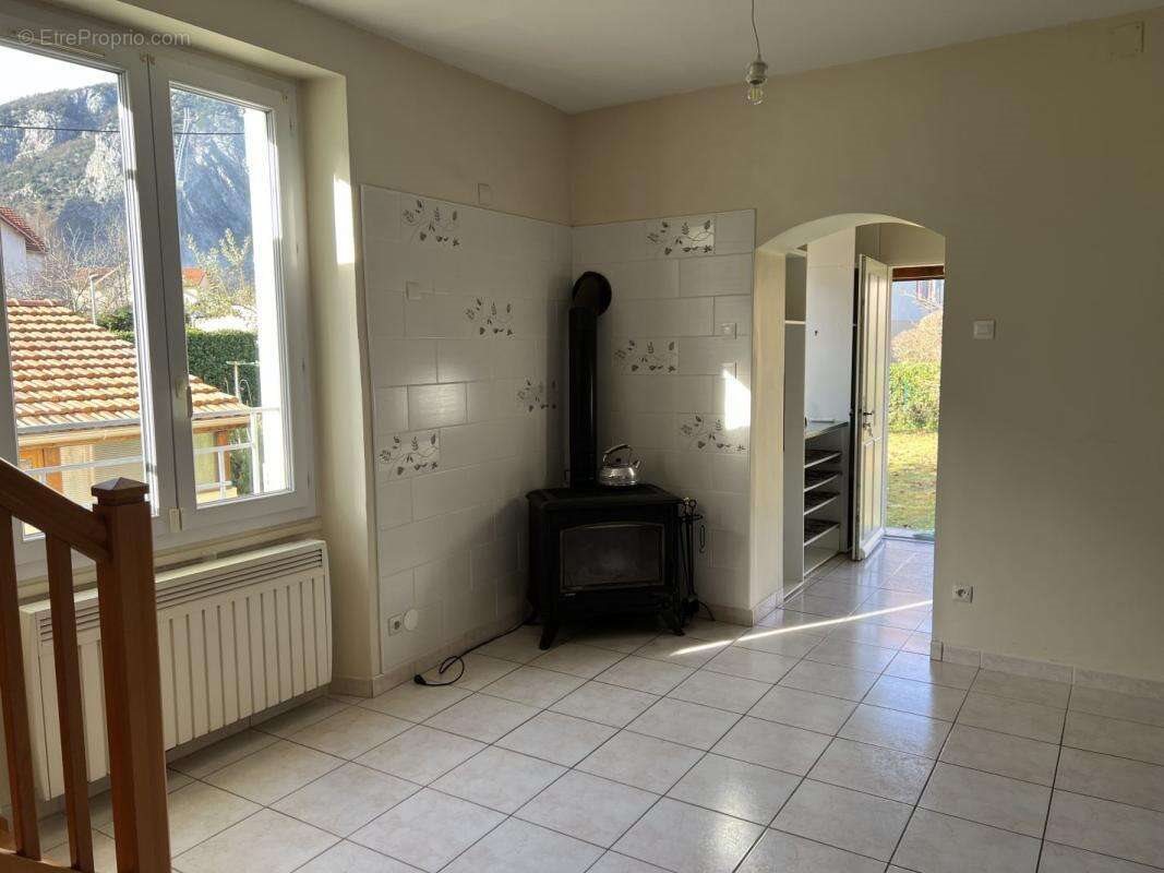 Maison à vendre, 90m², Tarascon-sur-Ariège