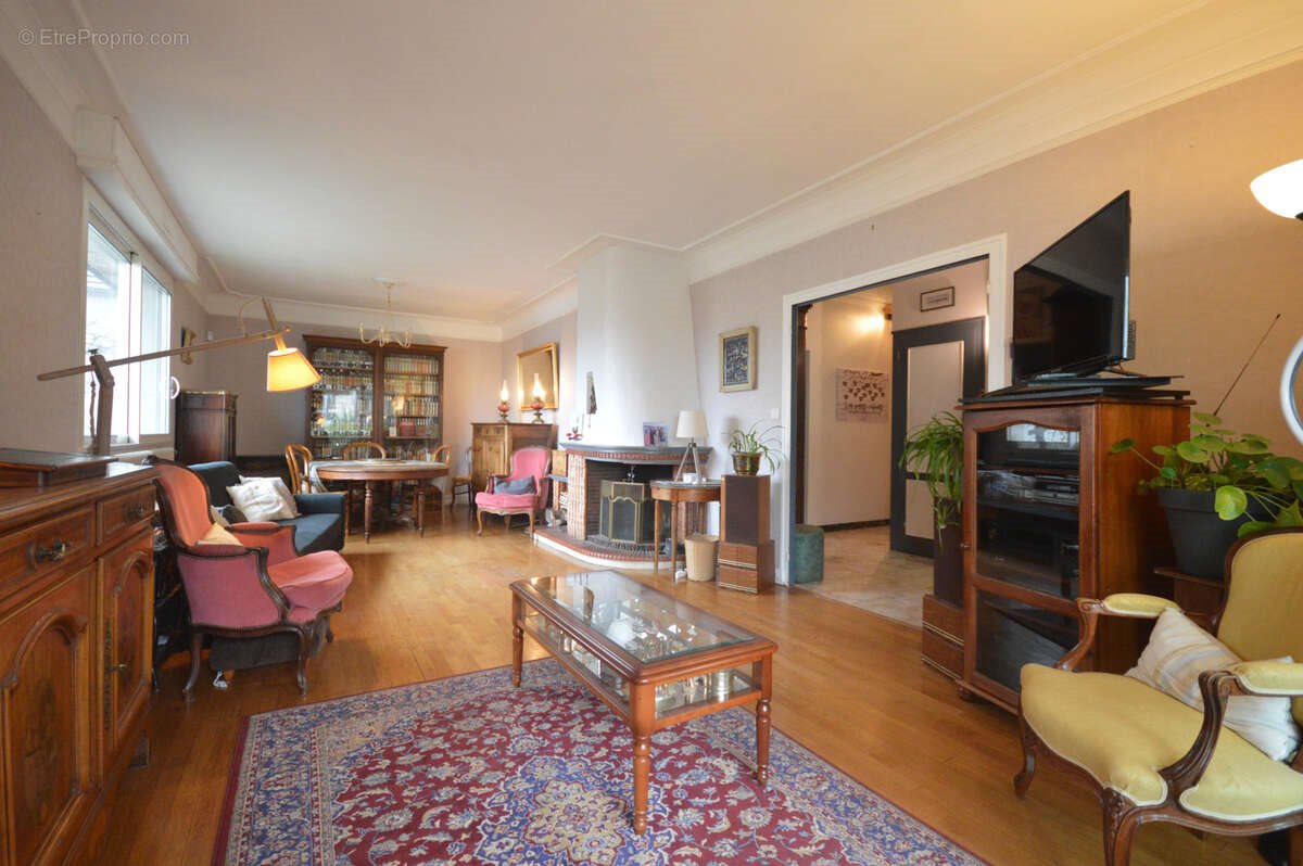 Maison à vendre, 204m², Talant